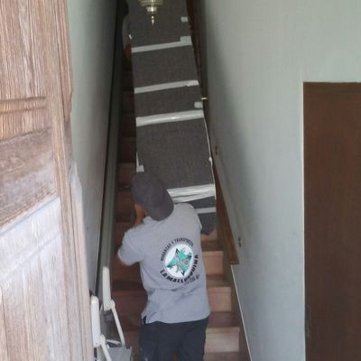operarios en pleno trabajo 