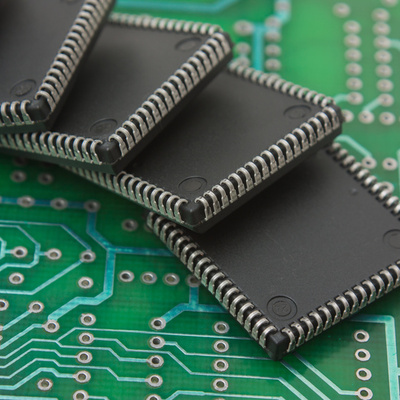Fabricación de circuitos electrónicos para automatismos.