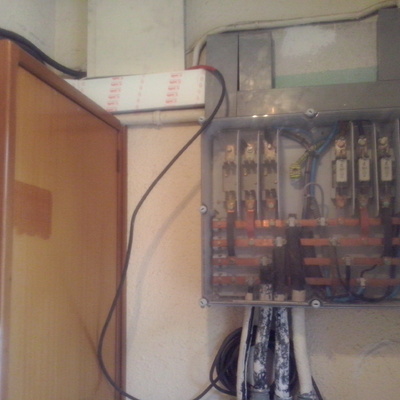 Caixa Distribuciò General Montant Escala Veins