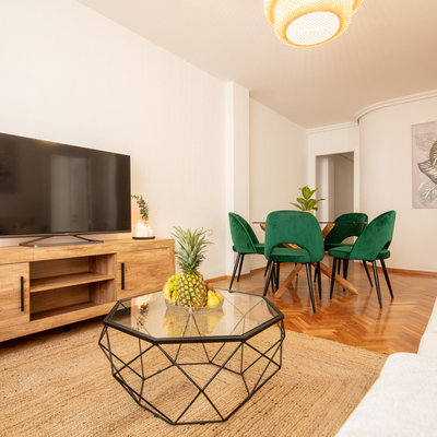 Perspectiva de fondo del salon comedor