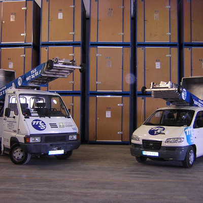 Gruas en Guardamuebles