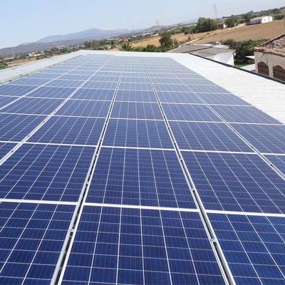 Placas solares en intalacion ganadera 4