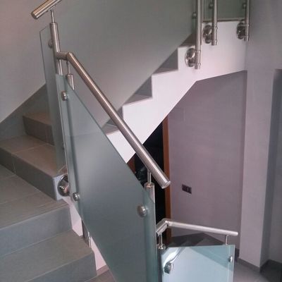 BARANDILLA INOX Y VIDRIO TEMPLADO