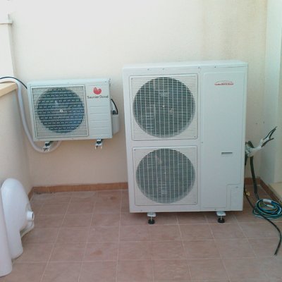 Instalación aire acondicionado vivienda unifamiliar