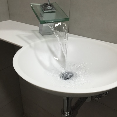 Detalle lavabo de corian