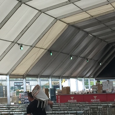 Iluminación carpa motorland