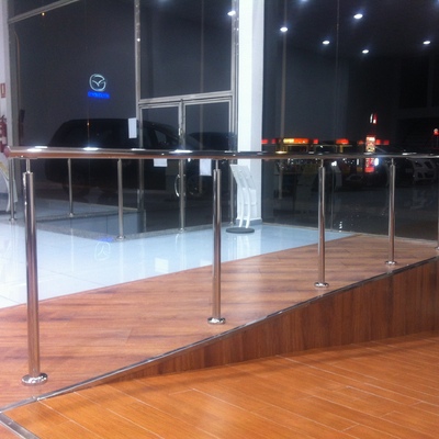 BARANDILLA EN ACERO INOXIDABLE