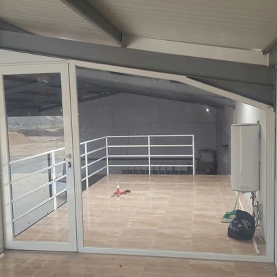 Cerramiento oficina en nave industrial