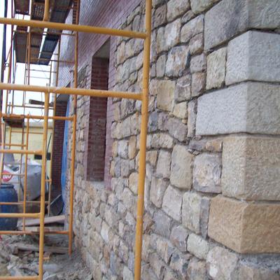 FACHADA DE MAMPOSTERÍA CON LADRILLO CARAVISTA