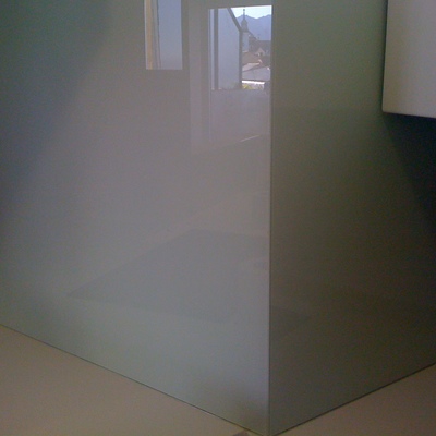 REVESTIMIENTO DE PARED EN CRISTAL