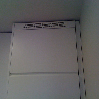 REJILLA DE AIREACIÓN SUPERIOR