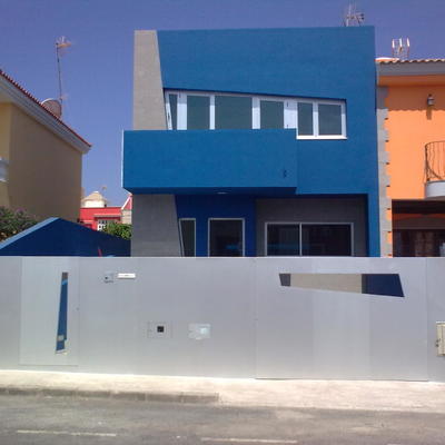 carpinteria de vivienda completa incluyendo fachada completa en chapa