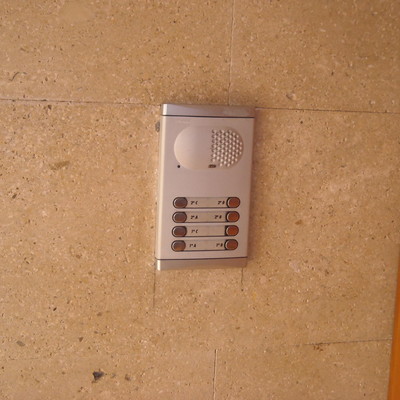 Portero automatico para bloque de vivendas