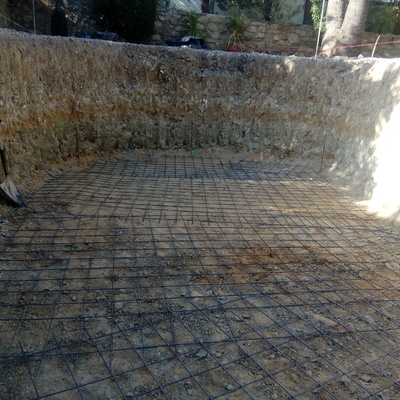 preparacion firme para piscina de poliester