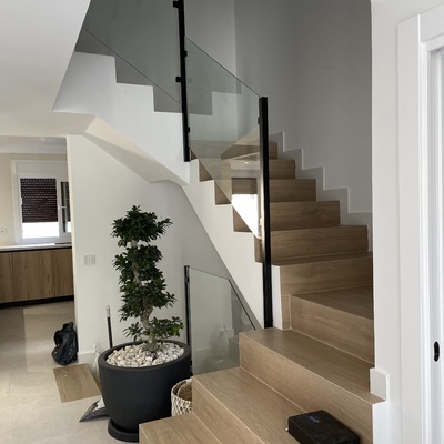 escalera porcelonico