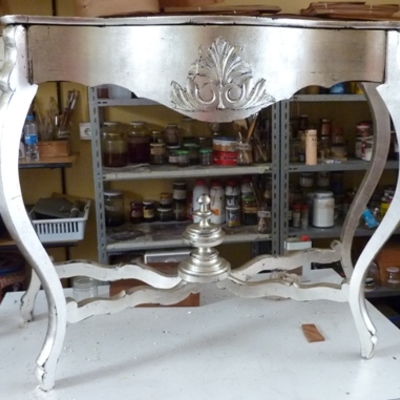 Consola con pan de plata