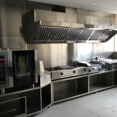 PROYECTO, DISEÑO Y FABRICACIÓN DE COCINAS INDUSTRIALES