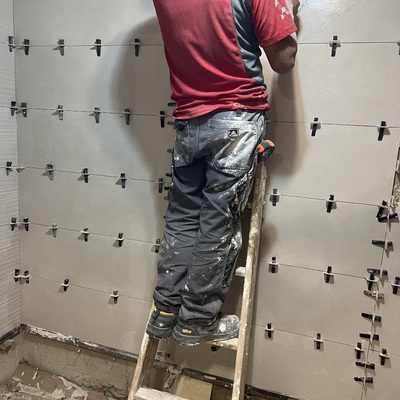 Alicatado de paredes de baño