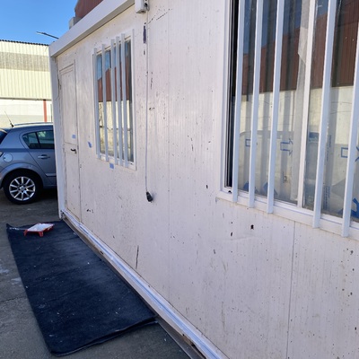 Pintado caseta de obra móvil