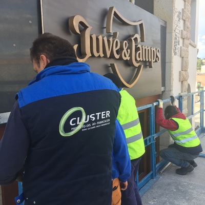 fabricación y instalación rotulo JUVE CAMPS