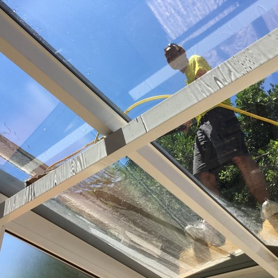 LIMPIEZA DE CRISTALES EN ALTURA