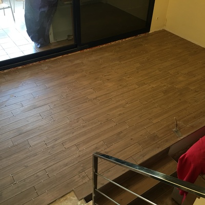 Colocación de gres porcelanico tipo parquet