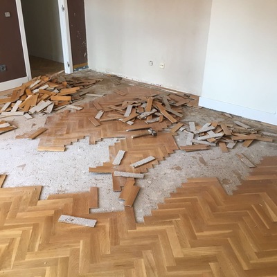 Retirada antigüo suelo