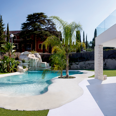 Piscina estilo Playa