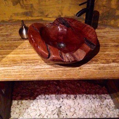 ENCIMERA EN TRAVERTINO AMARILLO