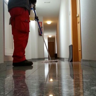 Limpieza y mantenimiento de comunidades