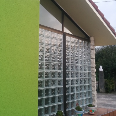 Creación de muro de pavés para proteger del viento.
