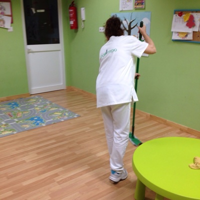 LIMPIEZA DE GUARDERIA