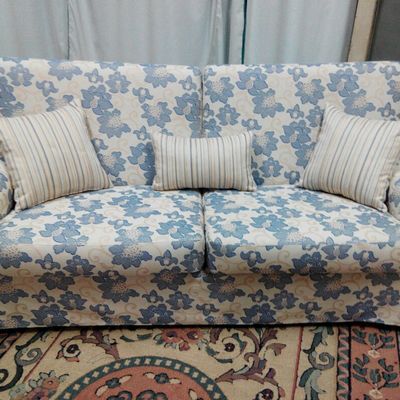 Sofa cama tapizado en Cretona