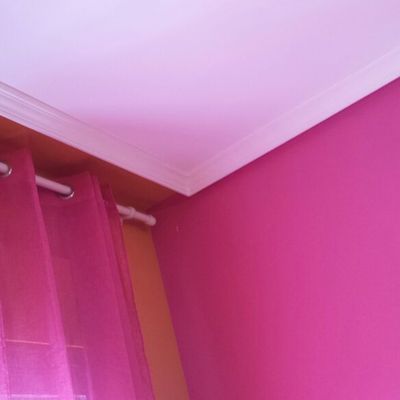 pintura lisa con moldura