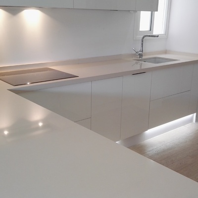 Cocina de diseño moderno.