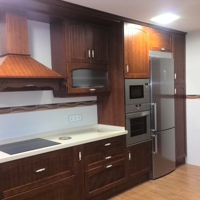 Madera, cuarzo  y acero