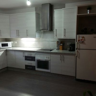 Cocina moderna en gris