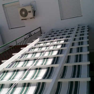 Toldo de Palillera entreparedes  