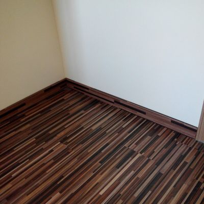 Suelo de tarima laminada ac4 imitacion bambu