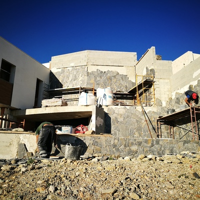 Chalet unifamiliar de 2 plantas con piscina