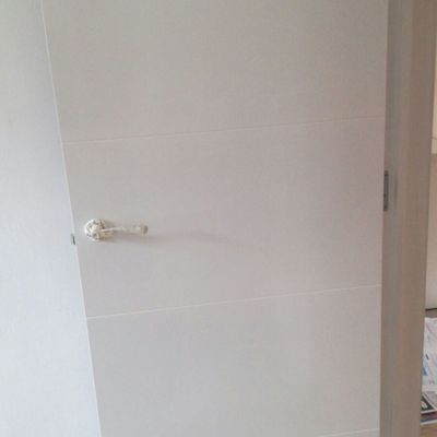 enlacado de puertas.