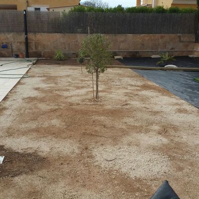 APLANAMIENTO DE TERRENO LIMPIO PARA COLOCACION DE CESPED ARTIFICIAL