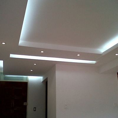 Techo pladur con luzes