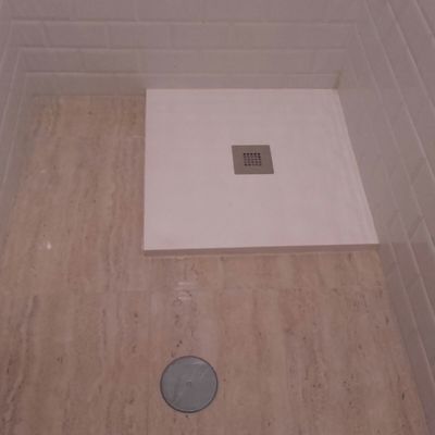 Plato de ducha de pizarra blanca