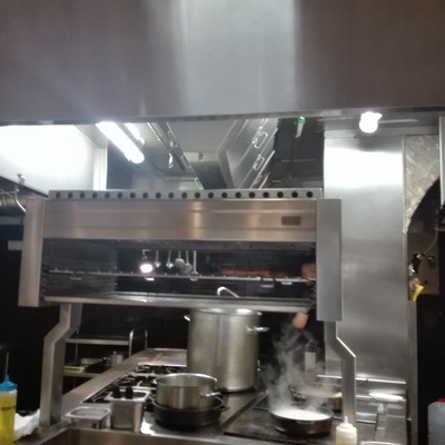 Campana central con iluminación