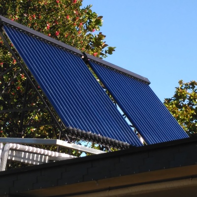Instalación solar térmica con tubos de vacío
