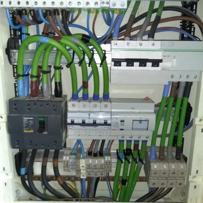 Cambio interruptor general cuadro climatización