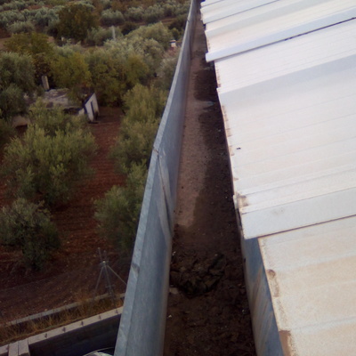Canalones en cubierta de nave