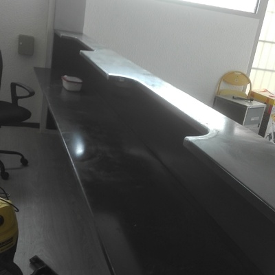 Mostrador para oficina de metal