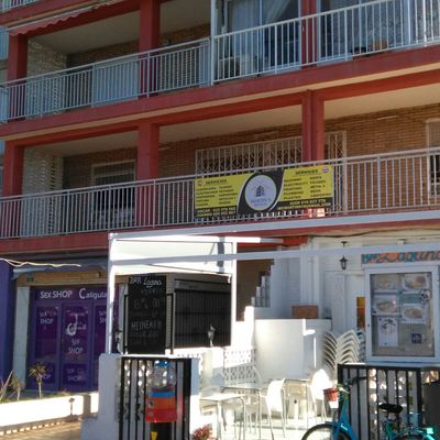 Cartel de nuestra empresa en nuestras obras.